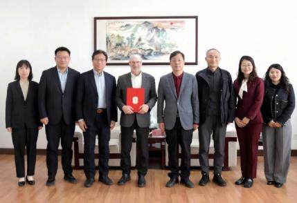 加拿大工程院院士马克·史蒂夫·福克斯教授访问计算学部